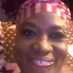 Meet your Posher, Veronica